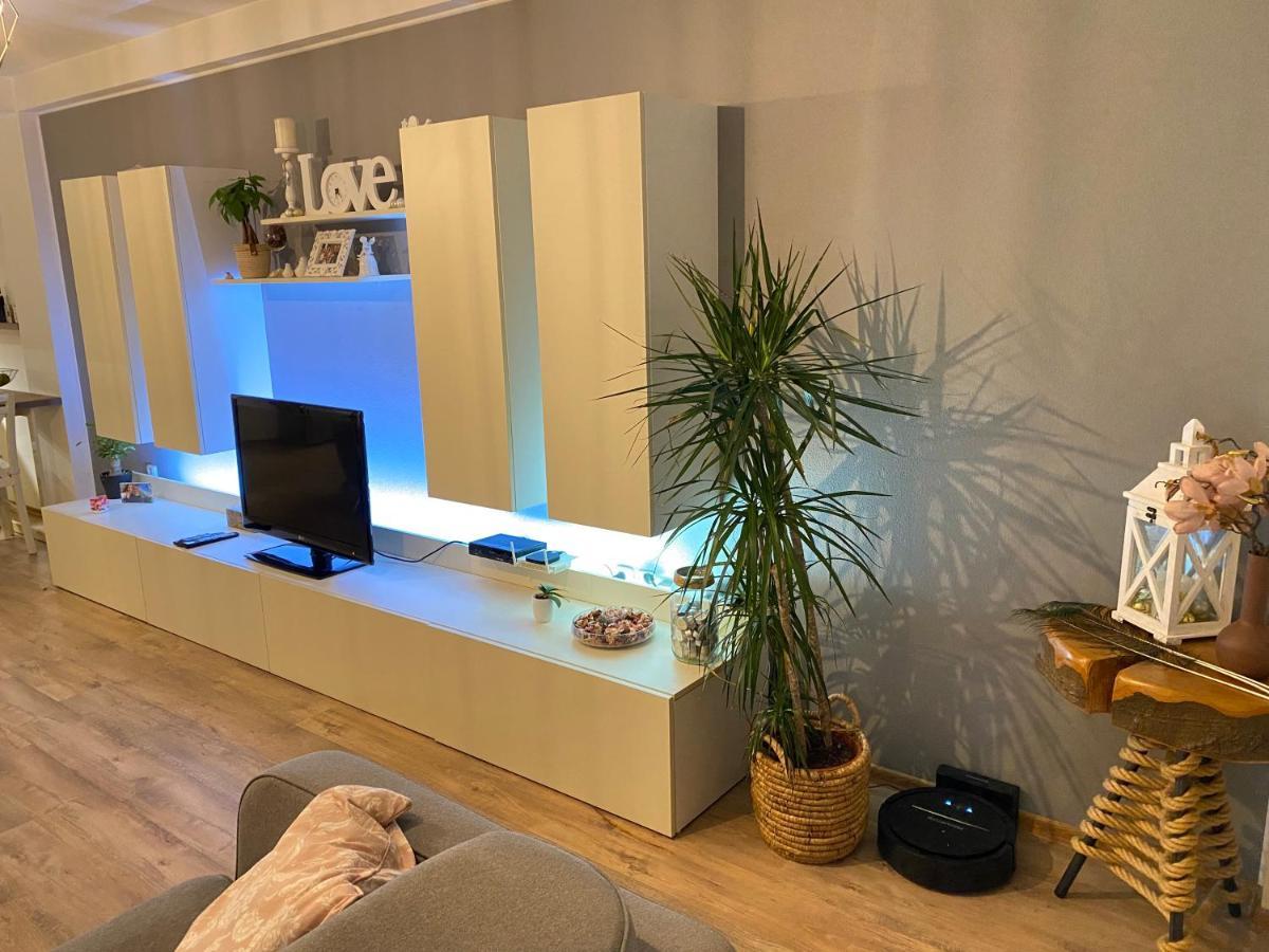 Apartman Slnecna Terasa S Vlastnym Parkovanim Na 2 Auta Lejlighed Žilina Eksteriør billede